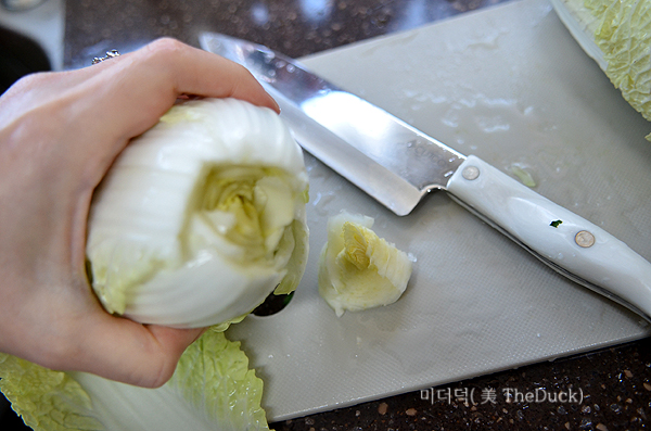 심지를 쏙 빼요