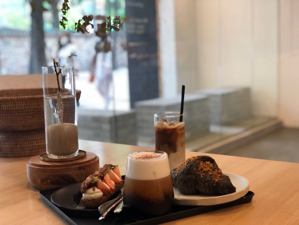  시청역 맛집/카페 추천! 라운드앤드, 무교동 낙지 애 보쌈