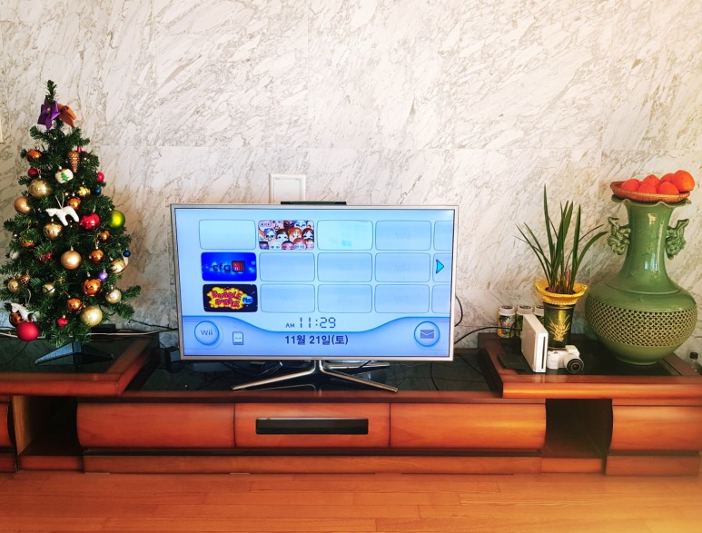 중고 닌텐도의 임기를 구입하여 We Sports, Mario Kart, Just Dance를 홈 게임으로 즐기십시오. 12