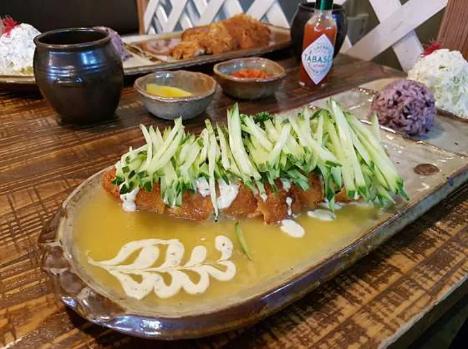 이끼롤까스 가로수길점