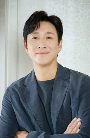 이선균