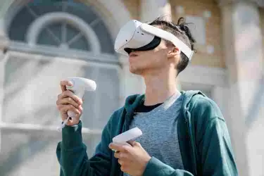 가상현실(VR) 기술의 경제적 잠재력 탐색