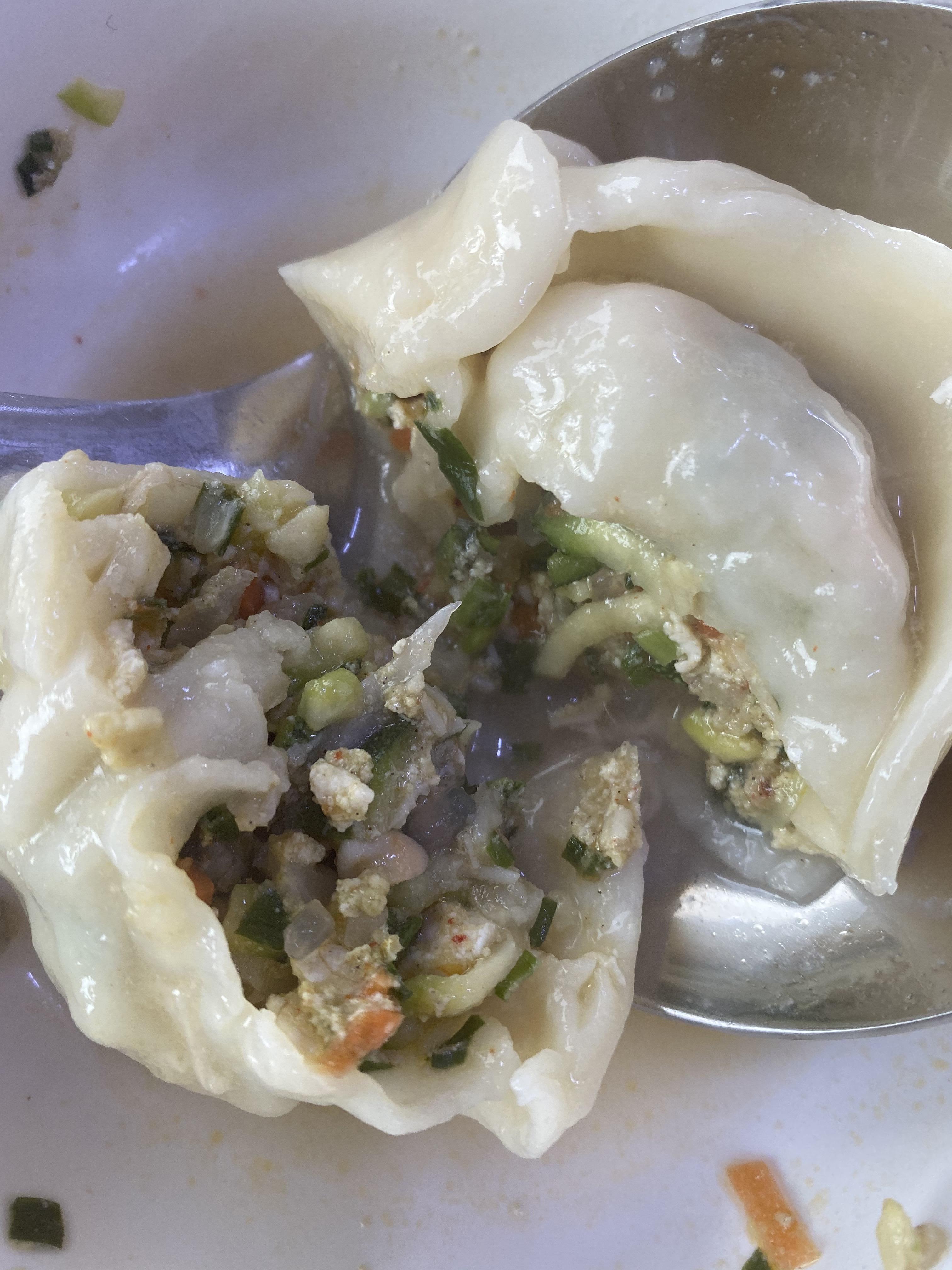  충남 공주 독특한? 맛집! 황해도전통손만두국 리뷰!