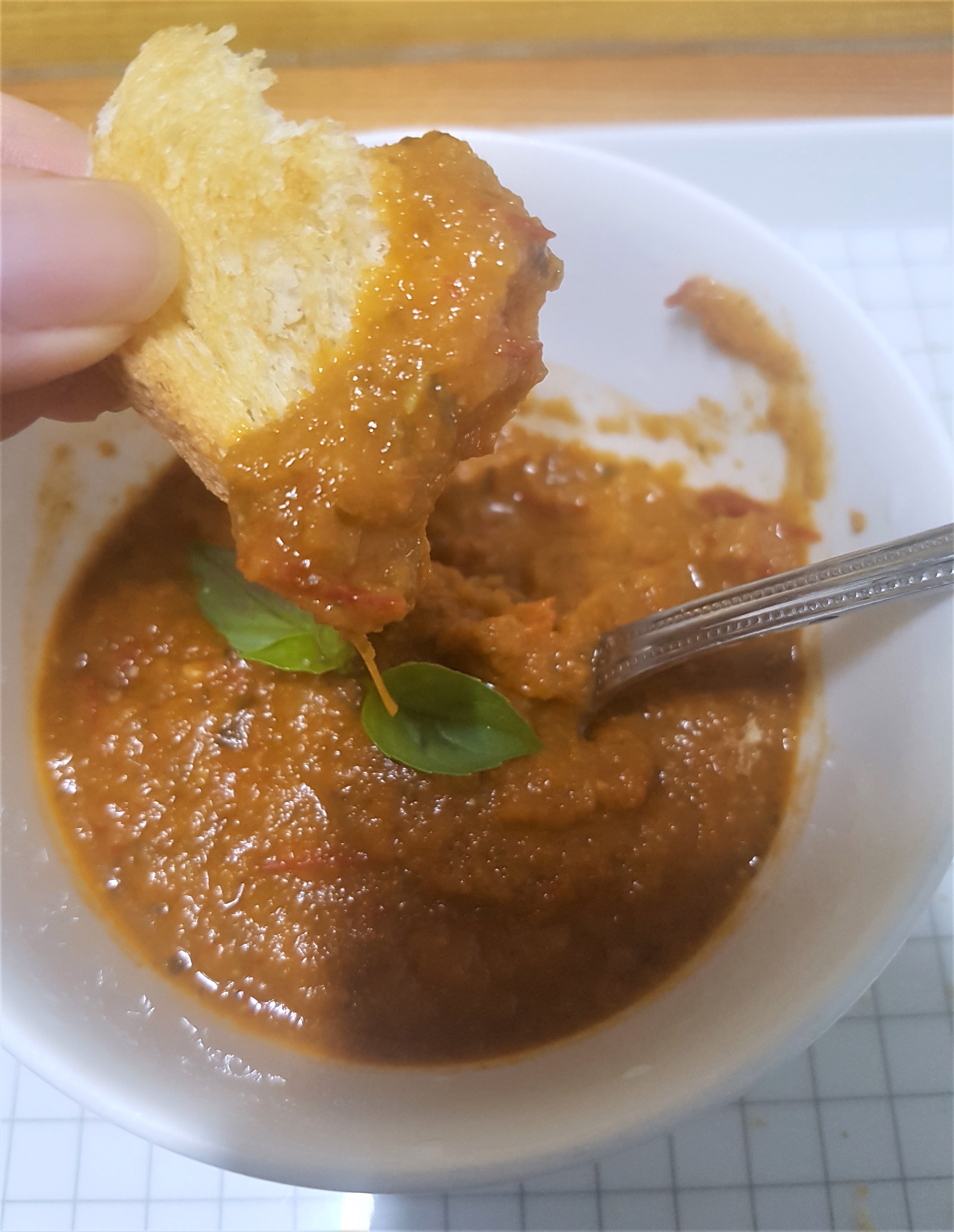  냉장고 재료 다 털어서 토마토스프 만들기^^