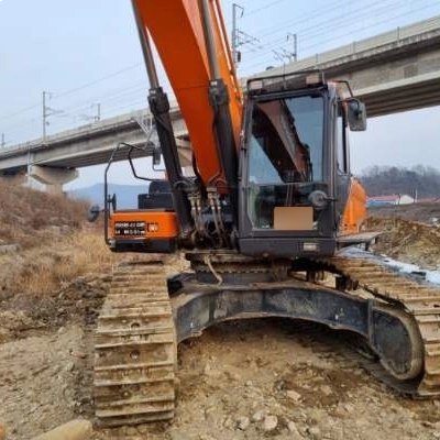  두산 DX380LC 2021년식 1억9500만원 판매합니다.