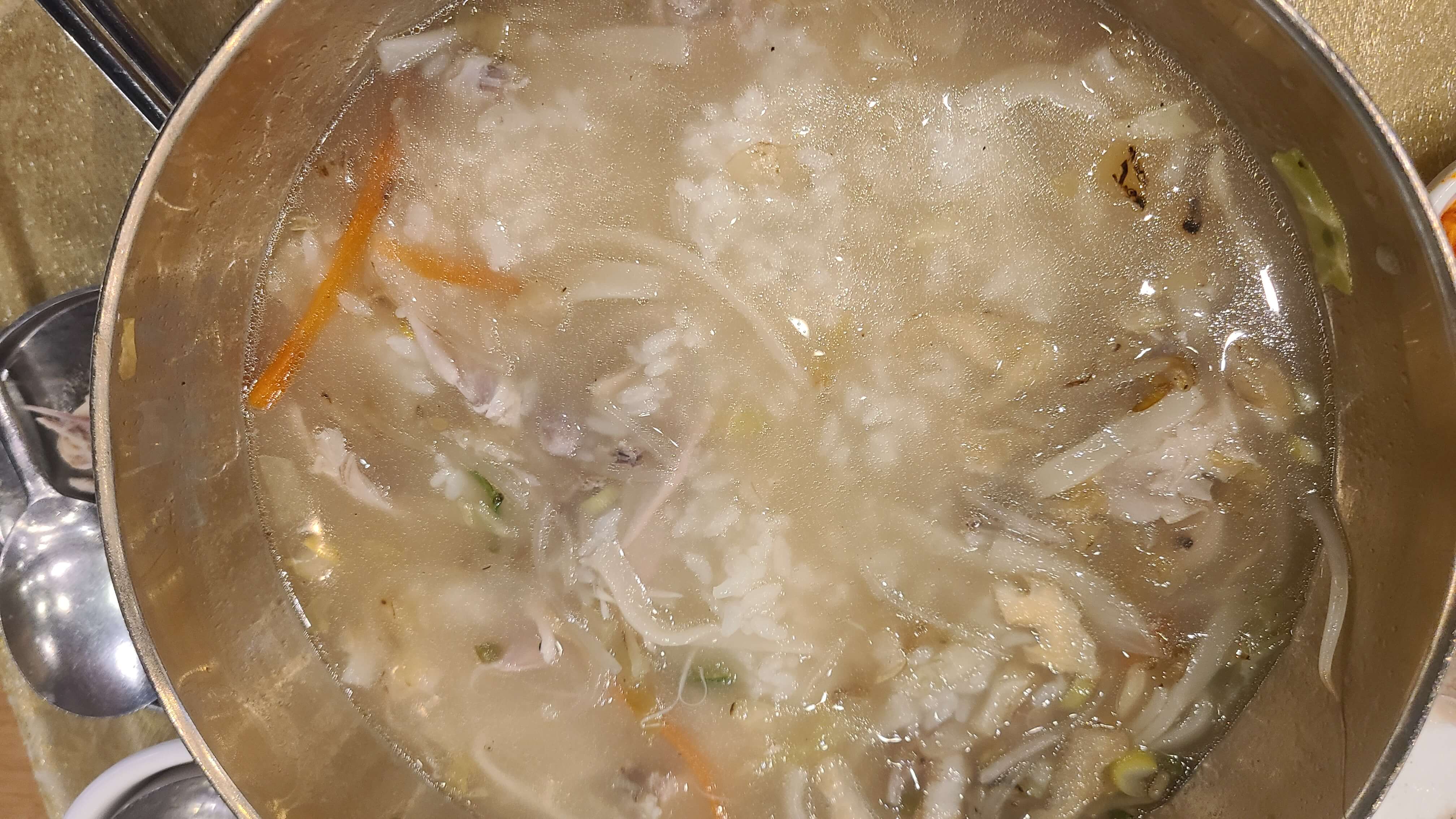 파주닭국수-닭칼국수-국밥