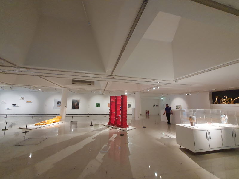 글래스고-현대미술관-전시실-내부