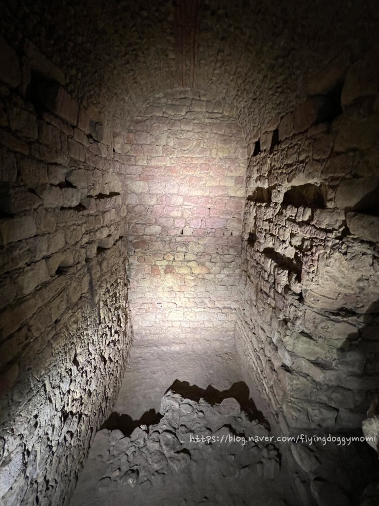 1세기는 포르투갈] 1세기 로마시대 지하 회랑을 경험할수 34