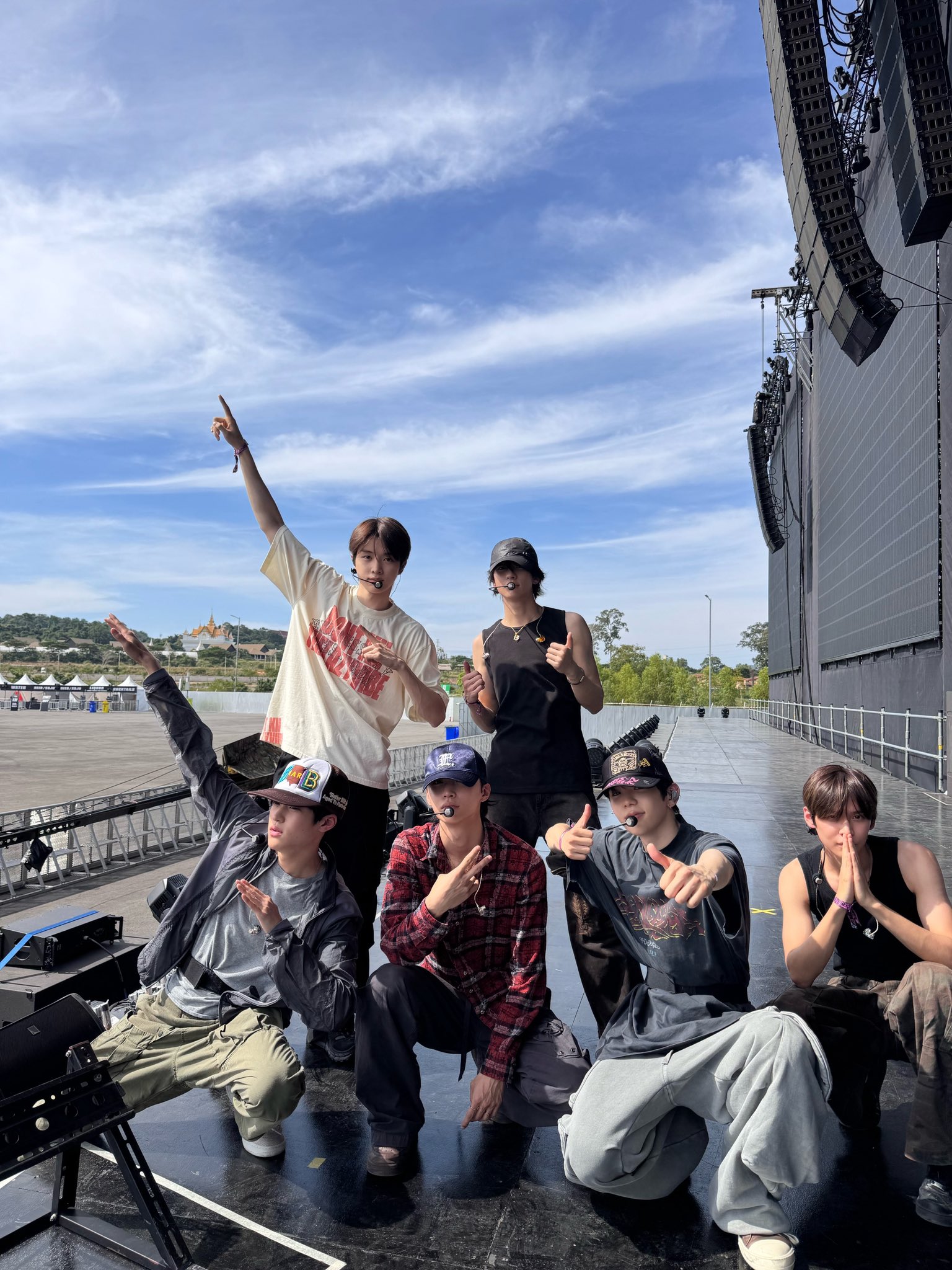 20241124rollingloud트위터공계가족사진