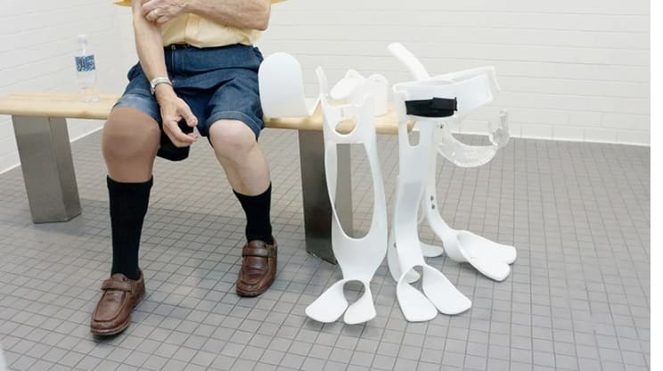 의수 착용자를 위한 샤워 다리 LYTRA PROSTHETIC SHOWER LEG