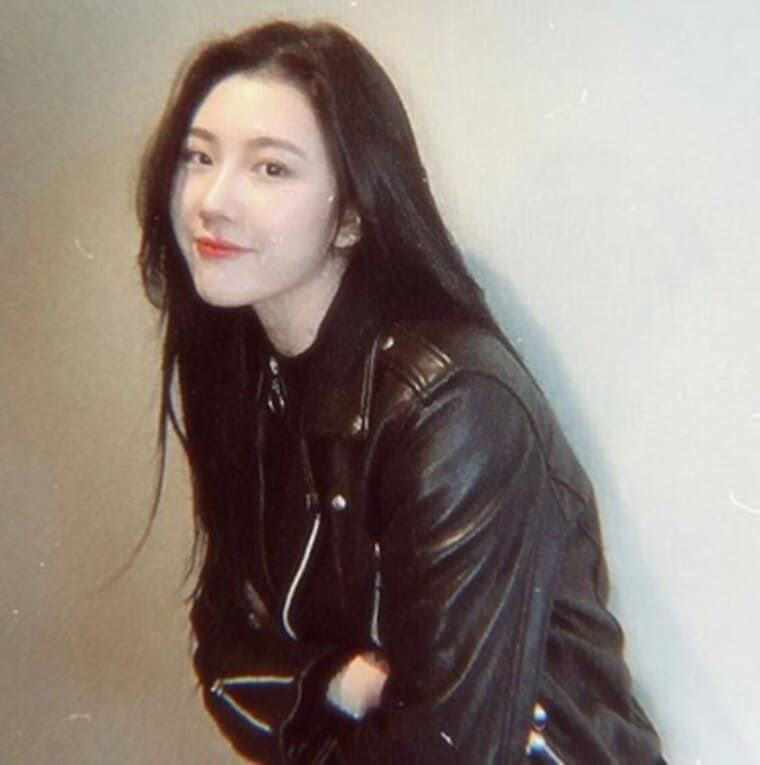 가수-백예린