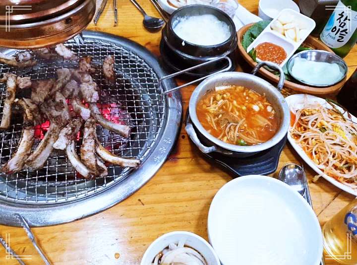 토요일은 밥이좋아 시흥 숯불 등갈비 구이 맛집 22년 노포 쪽갈비 항정살 갈매기살 가브리살 현지인 추천 토밥 좋아 방송정보