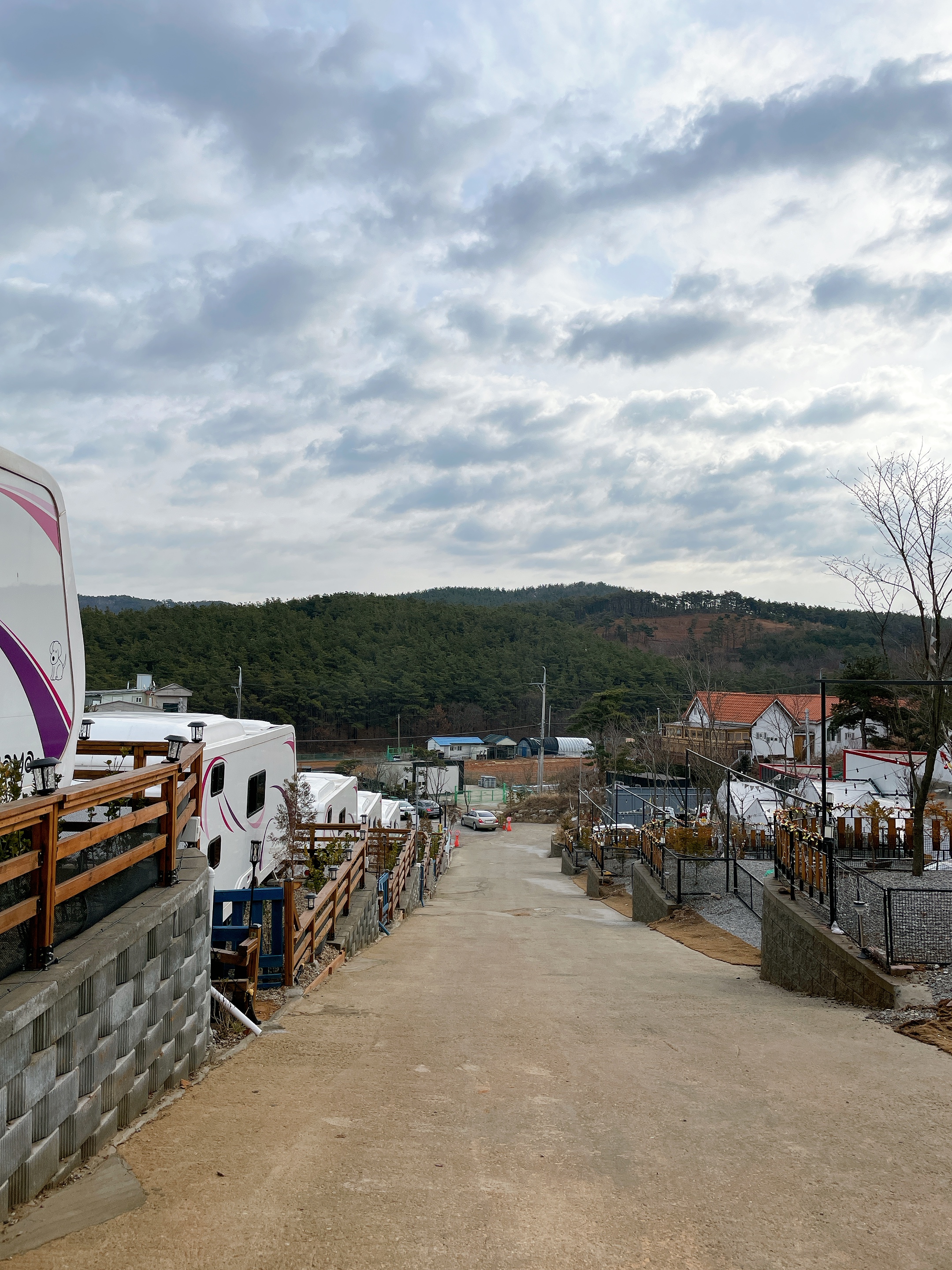  [인천 여행] 모모카라반, 캠핑의 감성과 호텔의 청결함이 있는 카라반 바캉스 / 겨울에도 빵빵한 난방으로 따뜻했돠