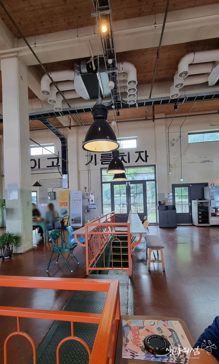 브라운핸즈카페 이미지