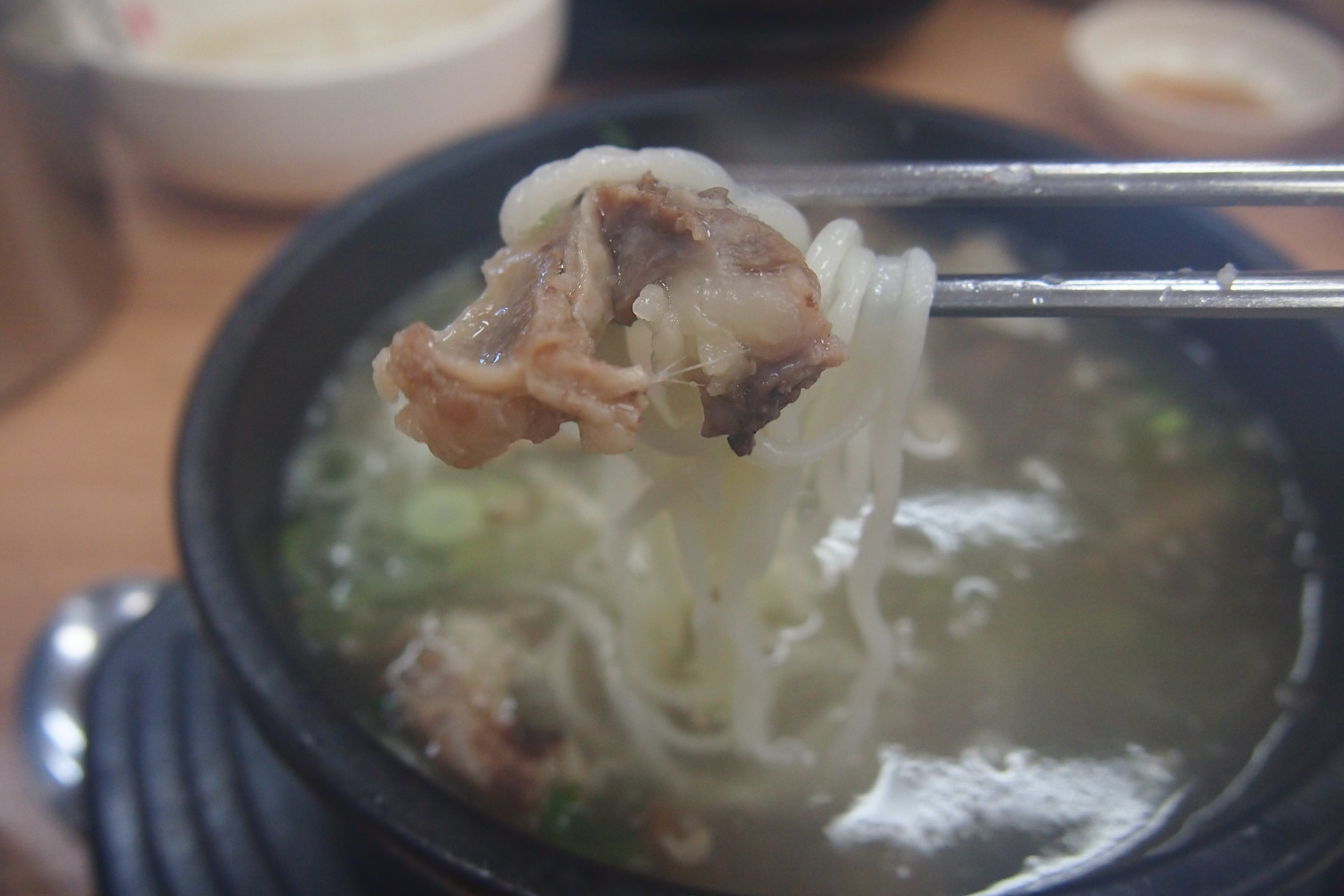  문래역맛집 동남집 , 갈비대가 들어가 있는 쫄깃한 건강한 갈비탕
