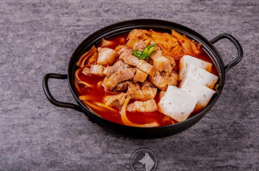  한국인이 좋아하는 음식 1위 김치찌개, 외국인이 좋아하는 음식 1위 삼겹살
