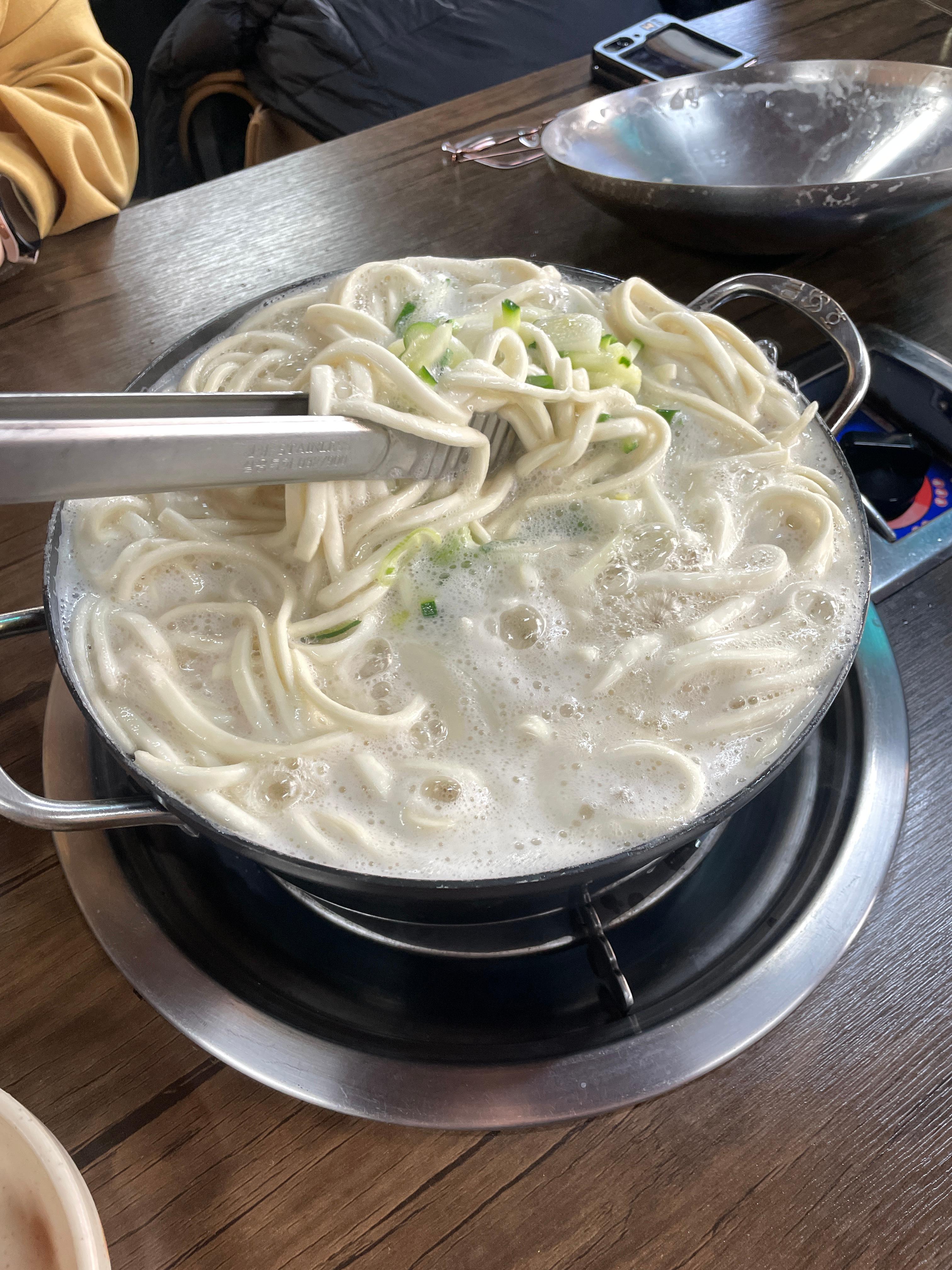 밀밭칼국수 이미지