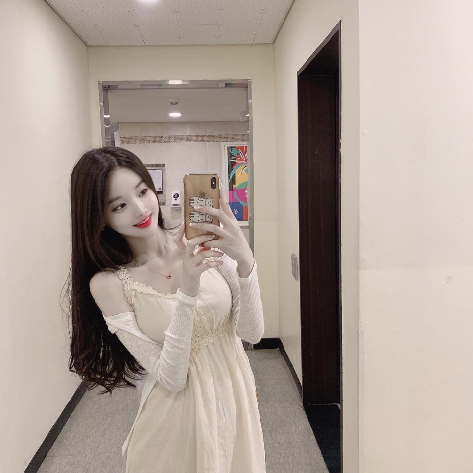  쇼핑몰 모델 겸 요가강사 순느 인스타그램