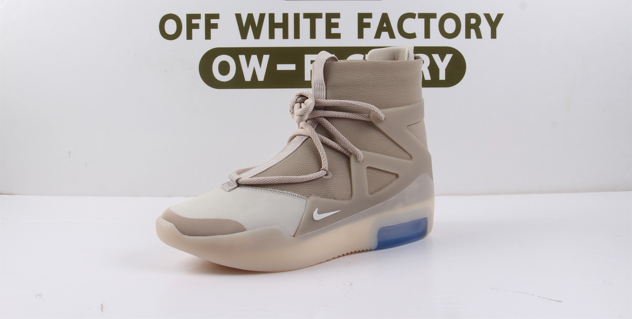  [NIKE x FEAR OF GOD] 나이키 에어 X 피어오브갓1 미드 오트밀 AR4237-900