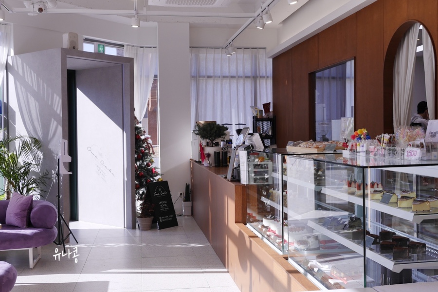 케이크(owa cake)에서 커피와 디저트 옥정 카페, 오와 35