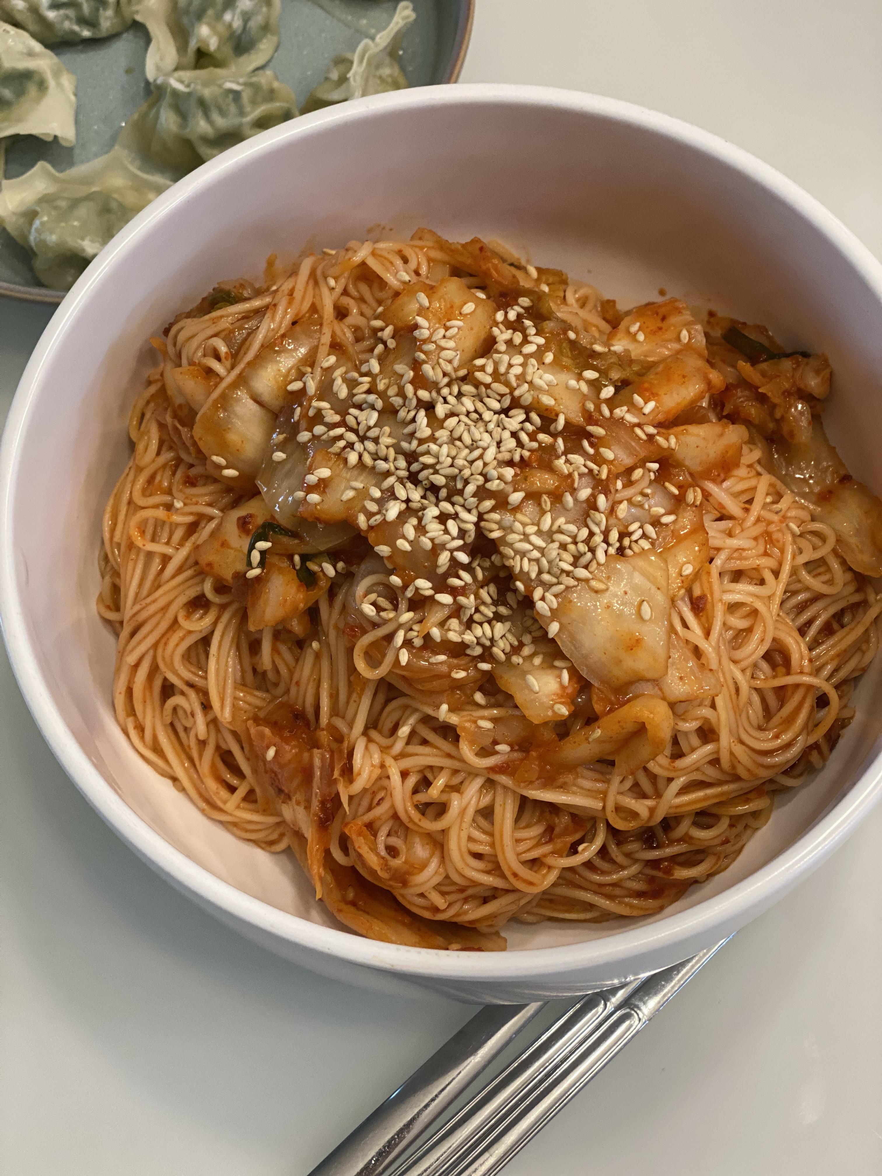 김치 비빔국수