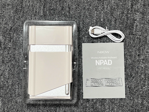 접이식 블루투스 키보드 N패드 배송 모습 (케이스, USB C타입 충전 케이블 포함)