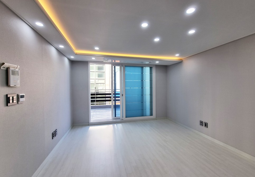 2룸, 3룸 대형테라스까지~ 성균관대역 도보권 수원 율전동 신축 빌라 1.5룸, 36