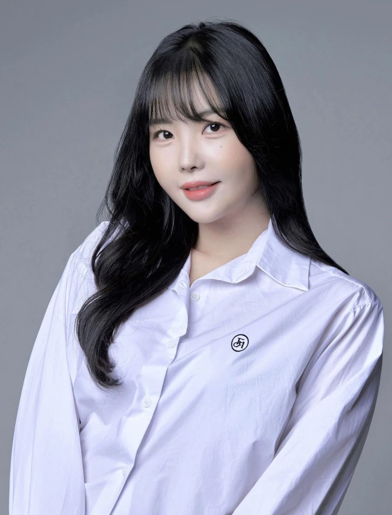 레이나-프로필사진