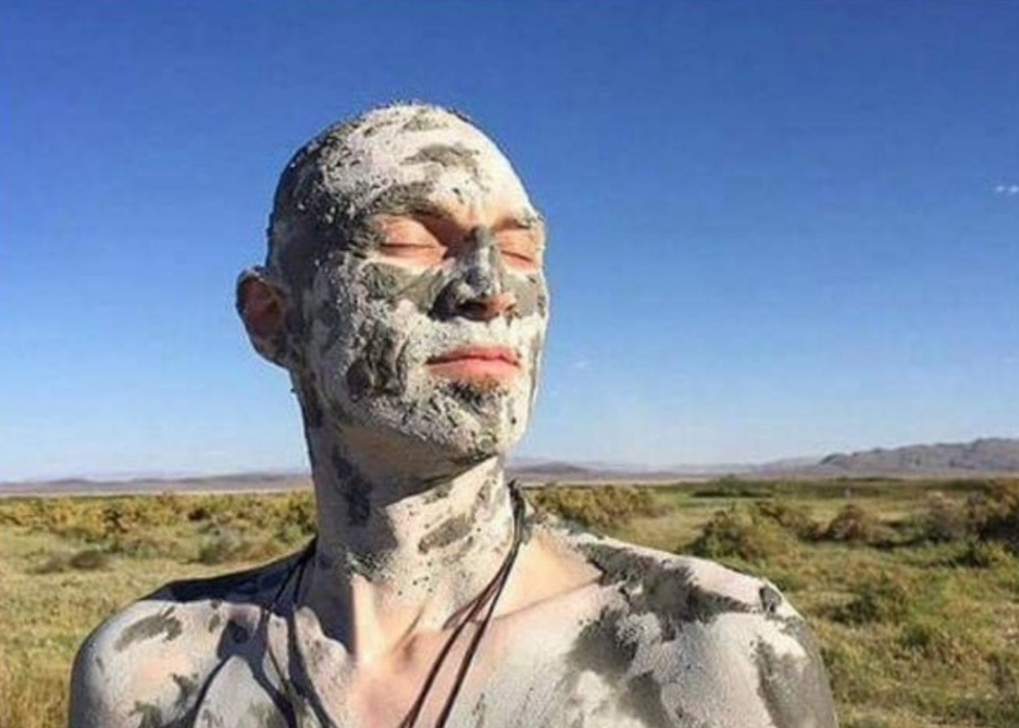  귤박스에서 제일 밑에 깔려있던 귤