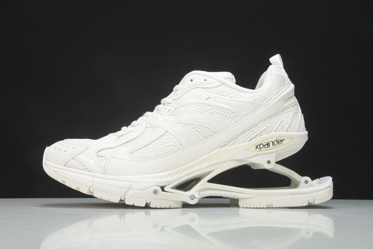  [BALENCIAGA] OK 발렌시아가 엑스팬더 스니커즈 화이트 653871 W2RA2 9000