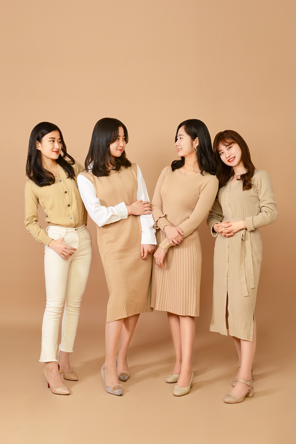 우정 짤 포즈랑 콘셉트 신경 쓰지 마세요! 광주우정사진스튜디오 20