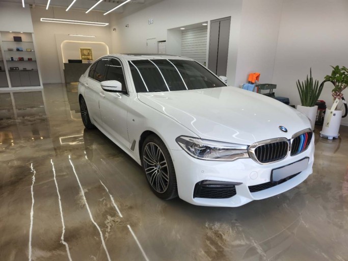 bmw 530i 차량 사진 1