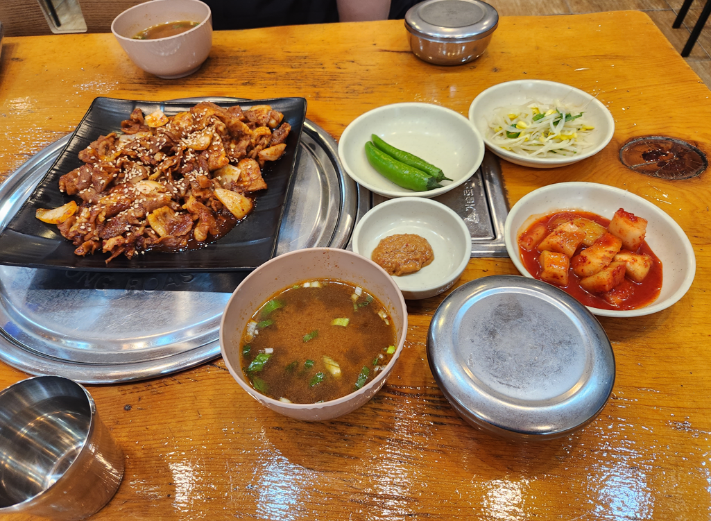 문정동 제육볶음 맛집
