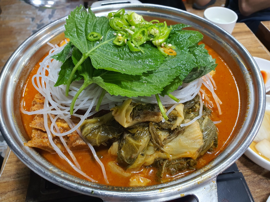 삼식이감자탕 이미지