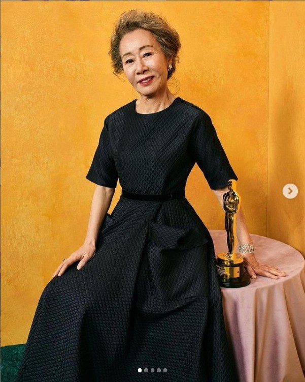  영화 '미나리' 오스카 여우조연상 수상자 윤여정 드레스 비하인드