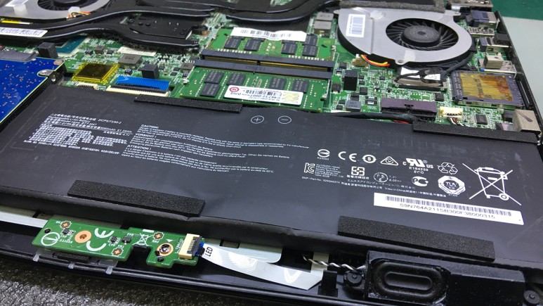  MSI GS40 노트북팬소음과 배터리스웰링