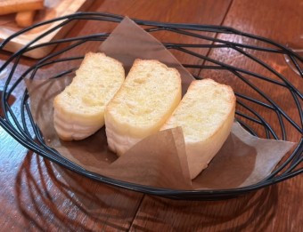 바칼라 치킨스테이크 부추페스토 이탈리아음식