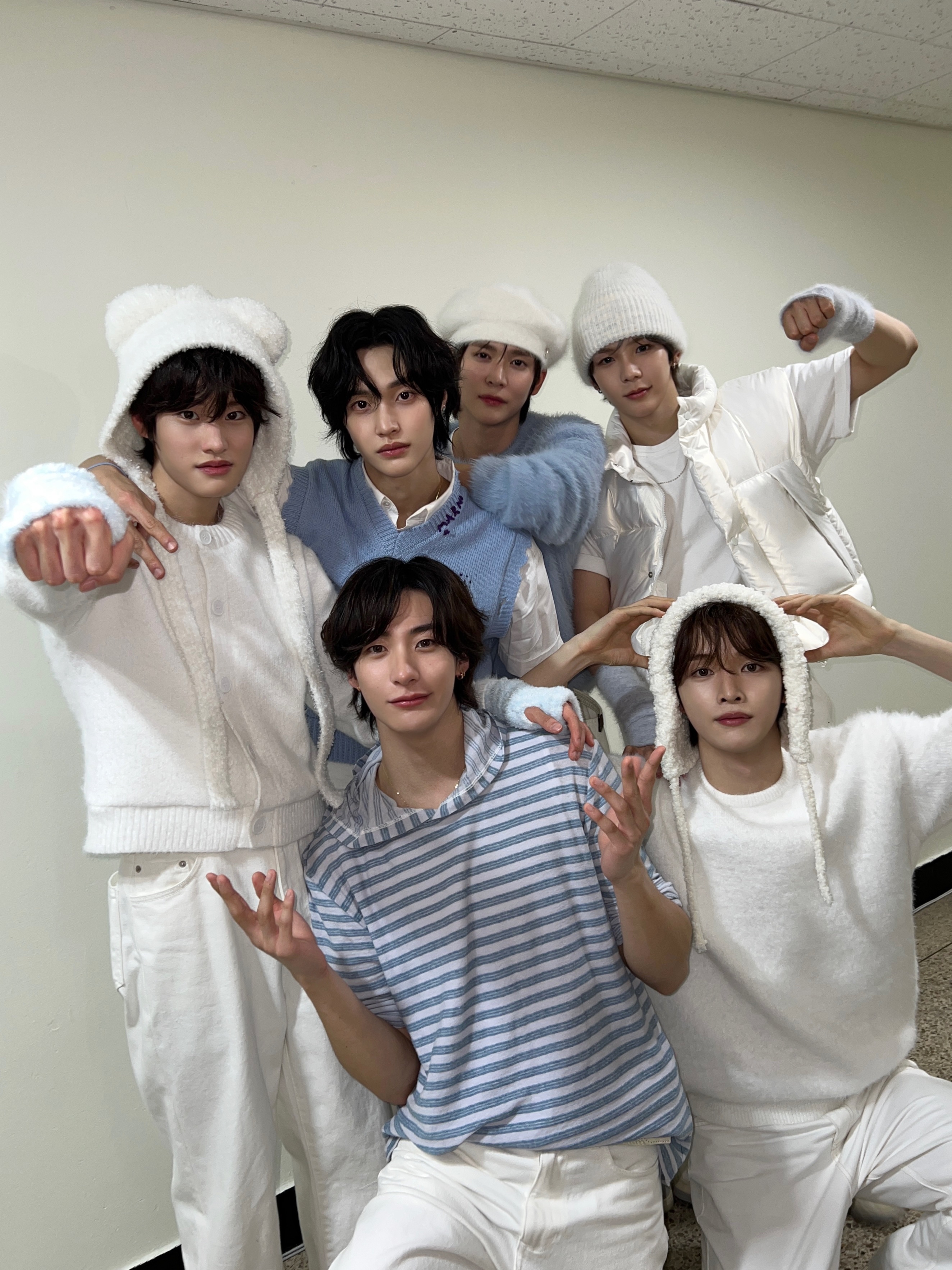 20250208라브뜨데이트위터공계가족사진