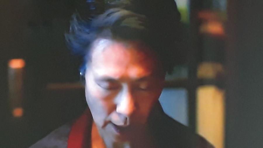 침입자(2019) 미스터리 공포 스릴러 한국영화 102분 감독 송원평 출연 송지효 김무열 예수정 최상훈 서희정 34
