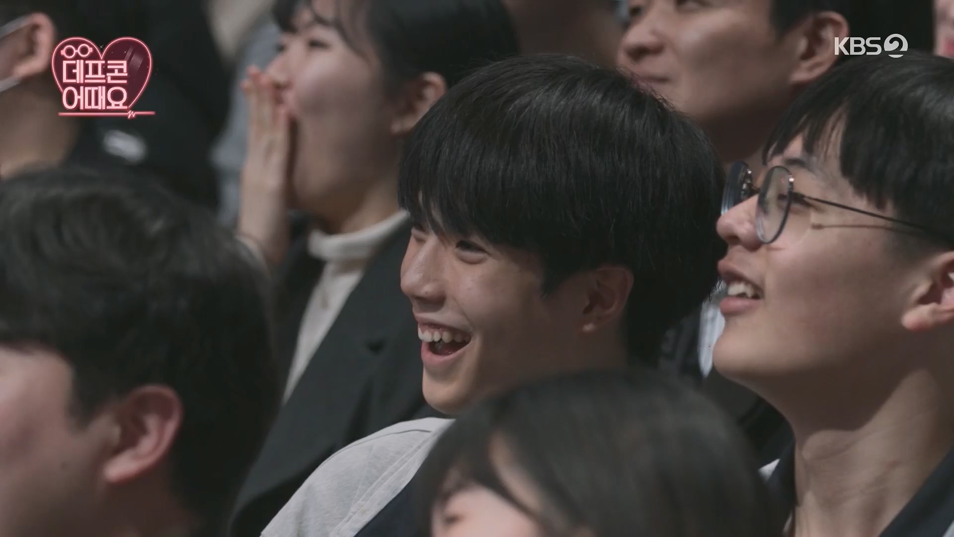 개그콘서트.E1056.231217p.H264-F1RST.mp4_20231218_201852.580.jpg
