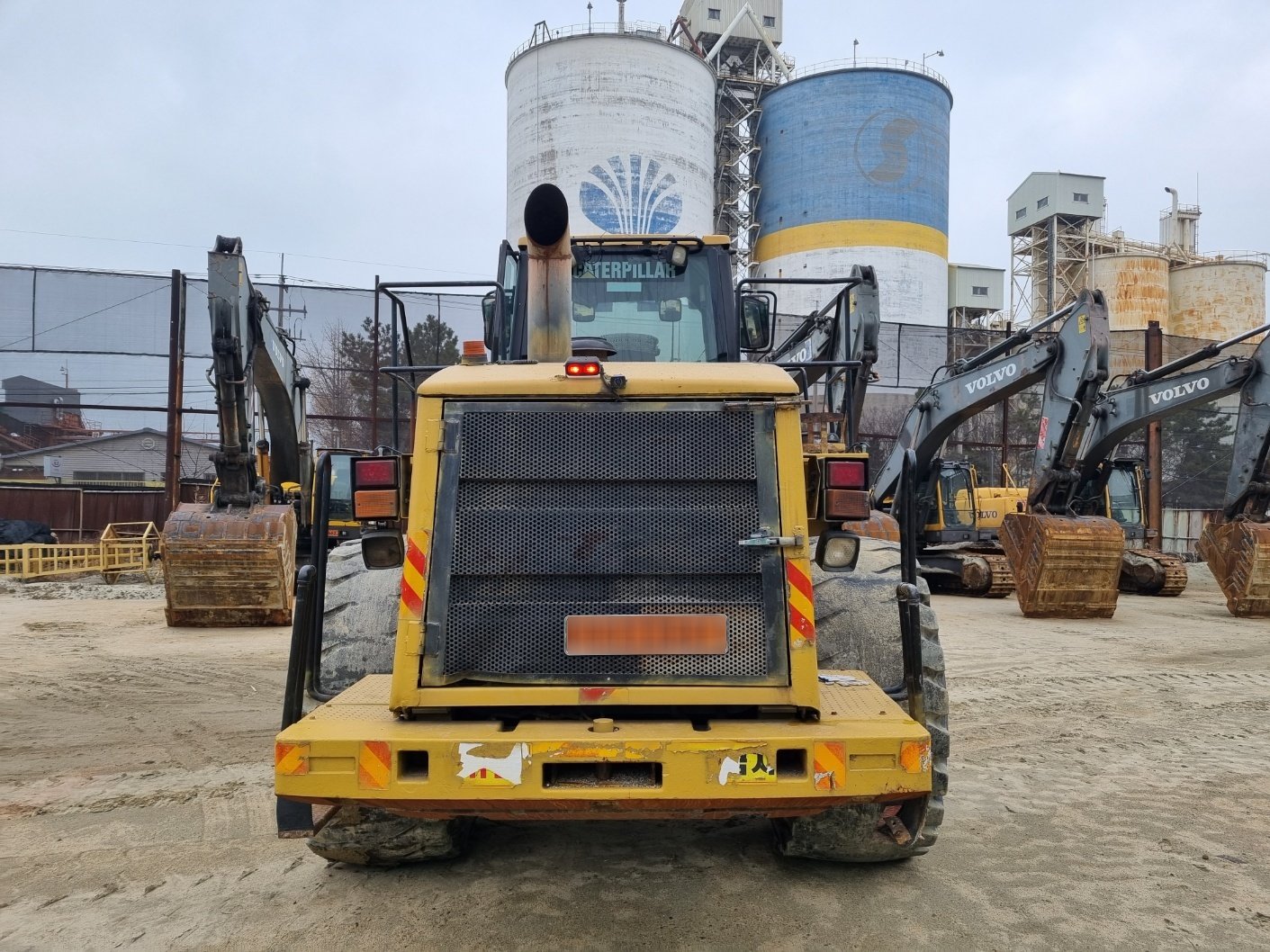  캐타필라 980G 2003년식 5600만원 판매합니다.