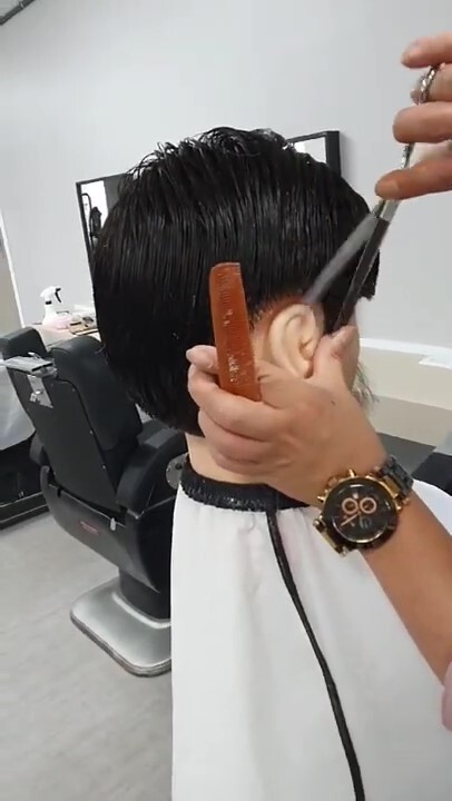  [동영상] 이용사 자격증_수정깍기
