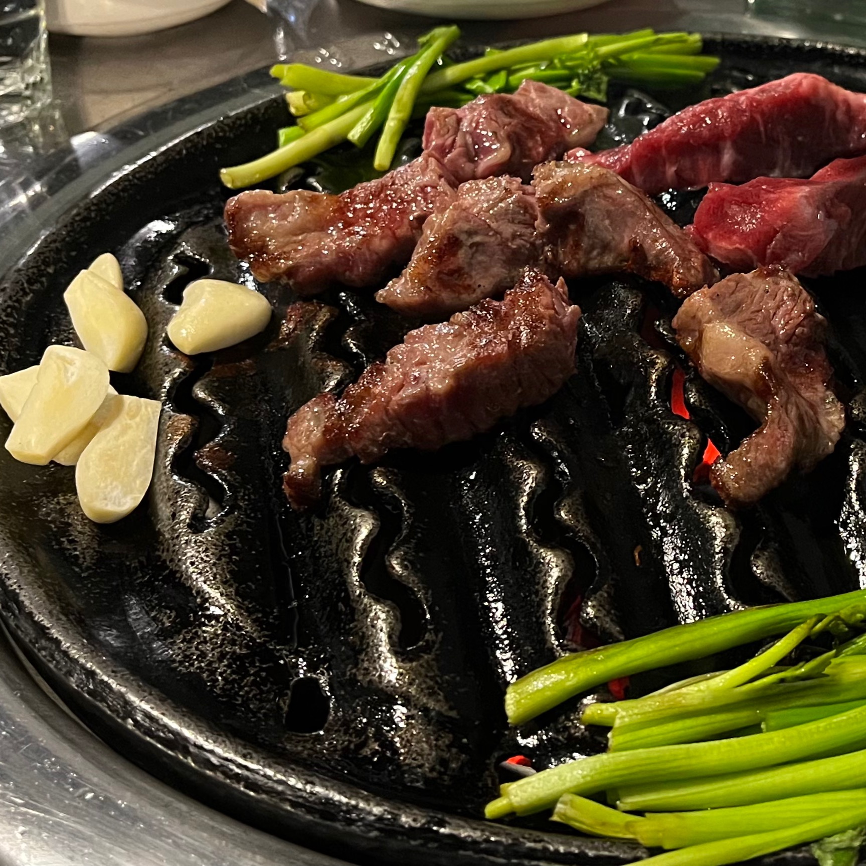  [관악구/신림] 미나리 삼겹살｜미나리와 고기의 신선한 조합 + "소갈빗살" 추천!