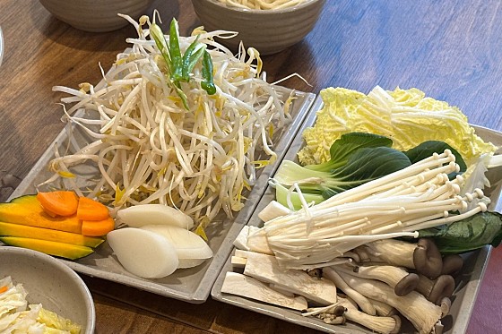 꽈리칼국수 이미지