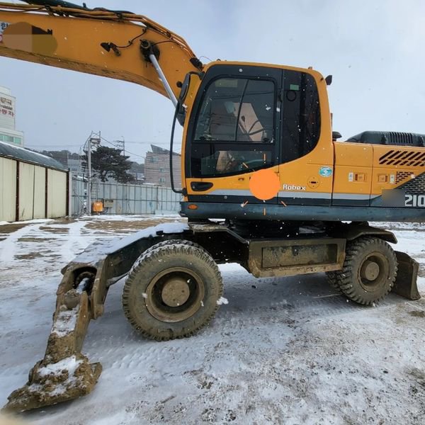  현대 R210W 2014년식 6000만원 판매합니다.