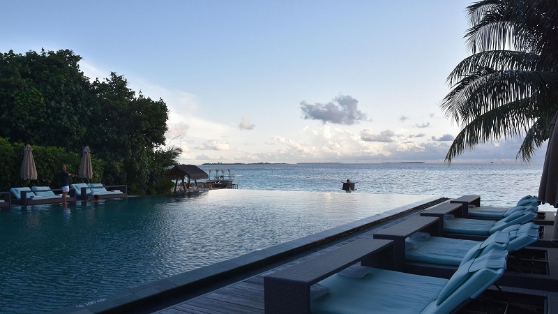 infinity pool