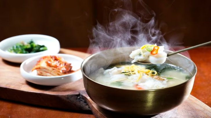 떡국 맛있게 끓이는 법 및 황금레시피 (소고기)