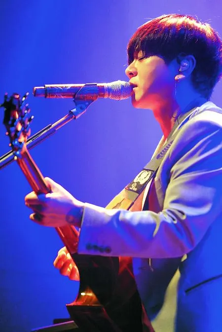 윤도현 - 사랑했나봐 (8주간 1위)