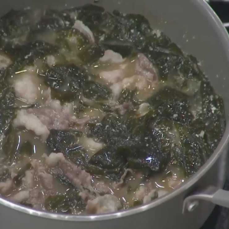 미역국 맛있게 끓이는 방법 차돌과 순두부 넣은 미역국 맛있게 끓이는 법 - 파인리뷰 미역국 맛있게 끓이는 방법 차돌과 순두부 넣은 미역국 맛있게 끓이는 법 - 파인리뷰