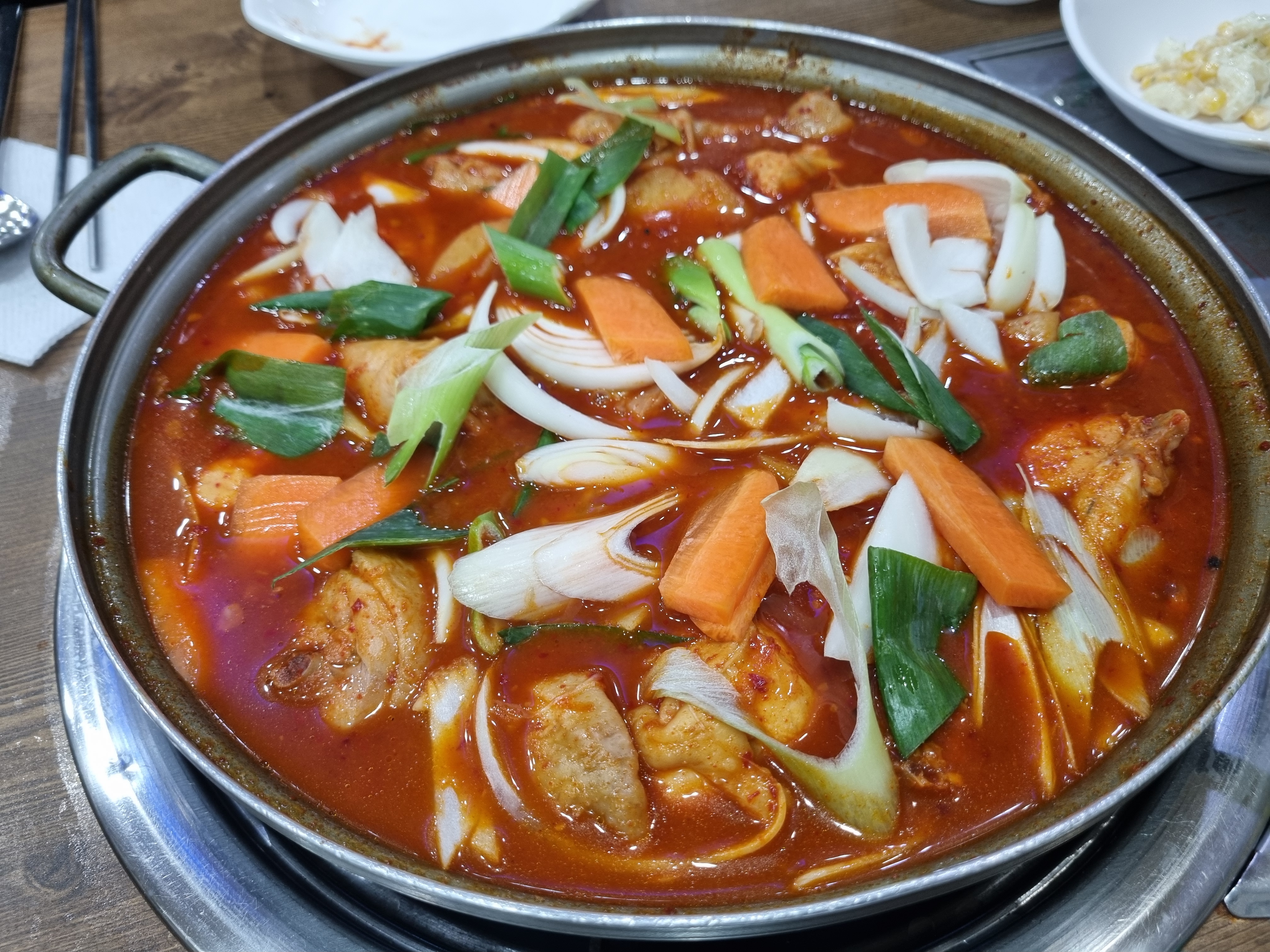  고속터미널 닭볶음탕 맛집, 일번지육개장